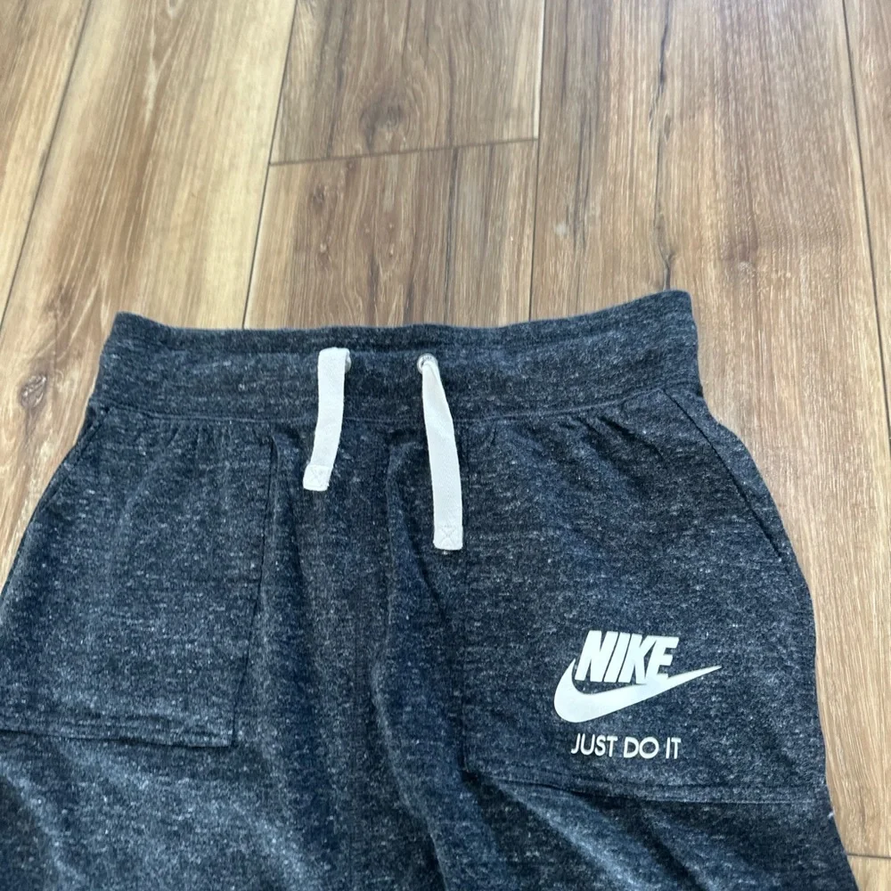 Nike womens sportswear